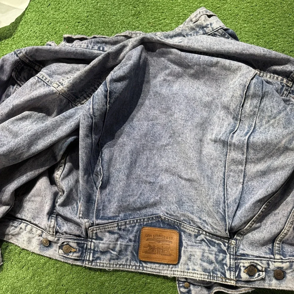 Vtg 80s-90s Levis Denim Trucker Jacket‎ Sz M Made In USA Purple Wash Indigo